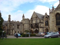 Abbot's Lodging, Gloucester Cathedral Wallpaper