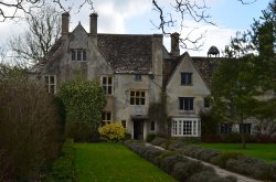 Avebury Manor House Wallpaper