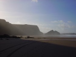 A crisp morning walk on the beach in Newquay Wallpaper