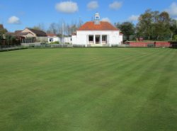 Bowling Club  & Green Wallpaper