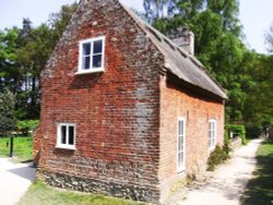 How Hill, Lotts Cottage Wallpaper