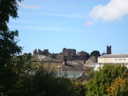 Castle view from Lancaster Canal Wallpaper