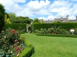 Abbey House Gardens Wallpaper