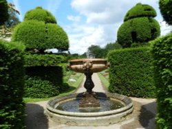 Nymans Garden Wallpaper