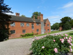 Baddesley Clinton June 2011 Wallpaper