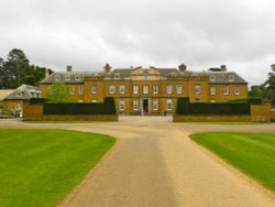 Upton House and Garden June 2011 Wallpaper