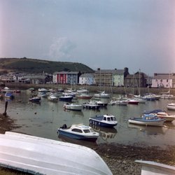 Aberaeron harbour Wallpaper