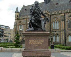 Robert Burns Statue Wallpaper