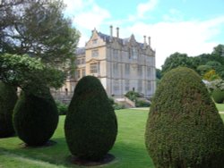 Montacute House June 2009 Wallpaper