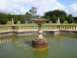 Montacute House June 2009 Wallpaper