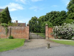 Packwood House 18 June 2011 Wallpaper