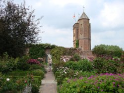 Sissinghurst June 2008 Wallpaper