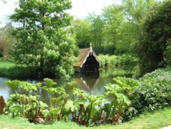 Scotney Castle May 2001 Wallpaper