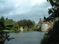 Scotney Castle May 2001 Wallpaper