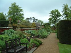 Groombridge Place Gardens may 2001 Wallpaper