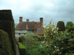 Great Dixter, May 2001 Wallpaper