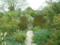 Great Dixter, May 2001 Wallpaper