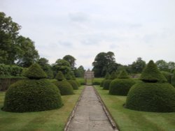 Lytes Cary Manor, June 2009 Wallpaper