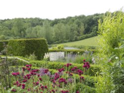 Culpeper Garden, Leeds Castle Wallpaper