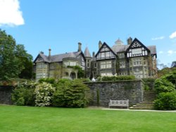 Bodnant Garden, June 2011 Wallpaper