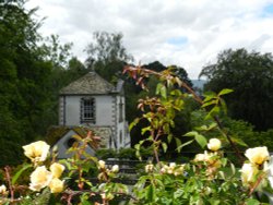 Bodnant Garden, June 2011 Wallpaper