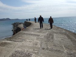 Lyme Regis: On the Cobb Wallpaper