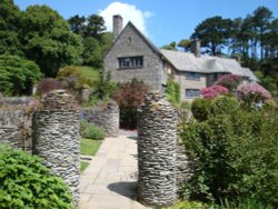 Coleton Fishacre, June 2009 Wallpaper