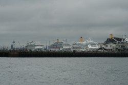 Southampton Docks Wallpaper