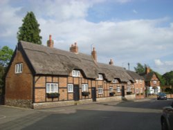 Thatched cottages Wallpaper