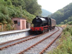 Dan-y-Coed Halt, Gwili Railway, near Bronwydd Arms. Wallpaper