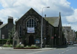 War Memorial & Church Hall Wallpaper