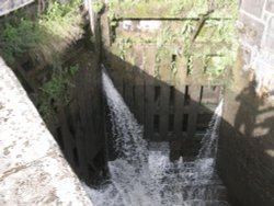 Bingley staircase loch Wallpaper