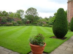 Sissinghurst Gardens Wallpaper