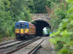 Norbury Tunnel - end to end. Wallpaper