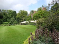 Pashley Manor Gardens Wallpaper