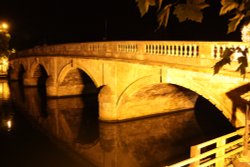 Bridge over the River Thames at Henley Wallpaper