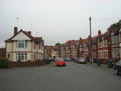 The cottages in High Street Wallpaper