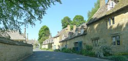 Houses in Bourton on the Water Wallpaper