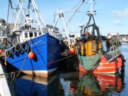 FISHING BOATS IN RAMSEY HARBOUR Wallpaper