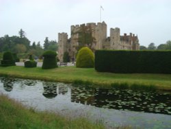 Hever Castle across the Outer Moat Wallpaper