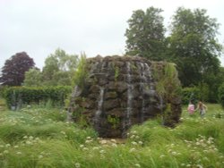 Water Maze at the Sixteen Acre Island Wallpaper