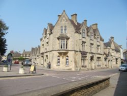 Cirencester Wallpaper