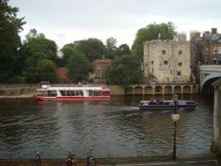 Boating on the River Ouse Wallpaper