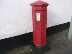 A VR Letter box in Framlingham Wallpaper