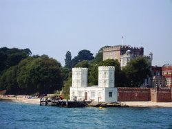 Approaching Brownsea Island Wallpaper