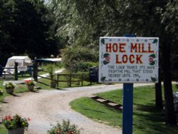 Hoe Mill Lock, Little Baddow Wallpaper