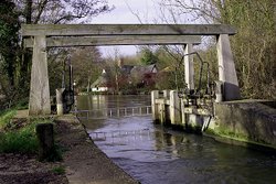 Flatford Lock Wallpaper