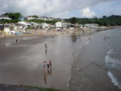 Saundersfoot beach from the harbour wall Wallpaper