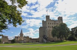 Keep and Castle Grounds, Rochester Wallpaper