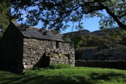 Old Stone building near Llanbedr Wallpaper